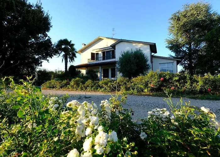 Sotto La Luna * Кастель-Болоньезе